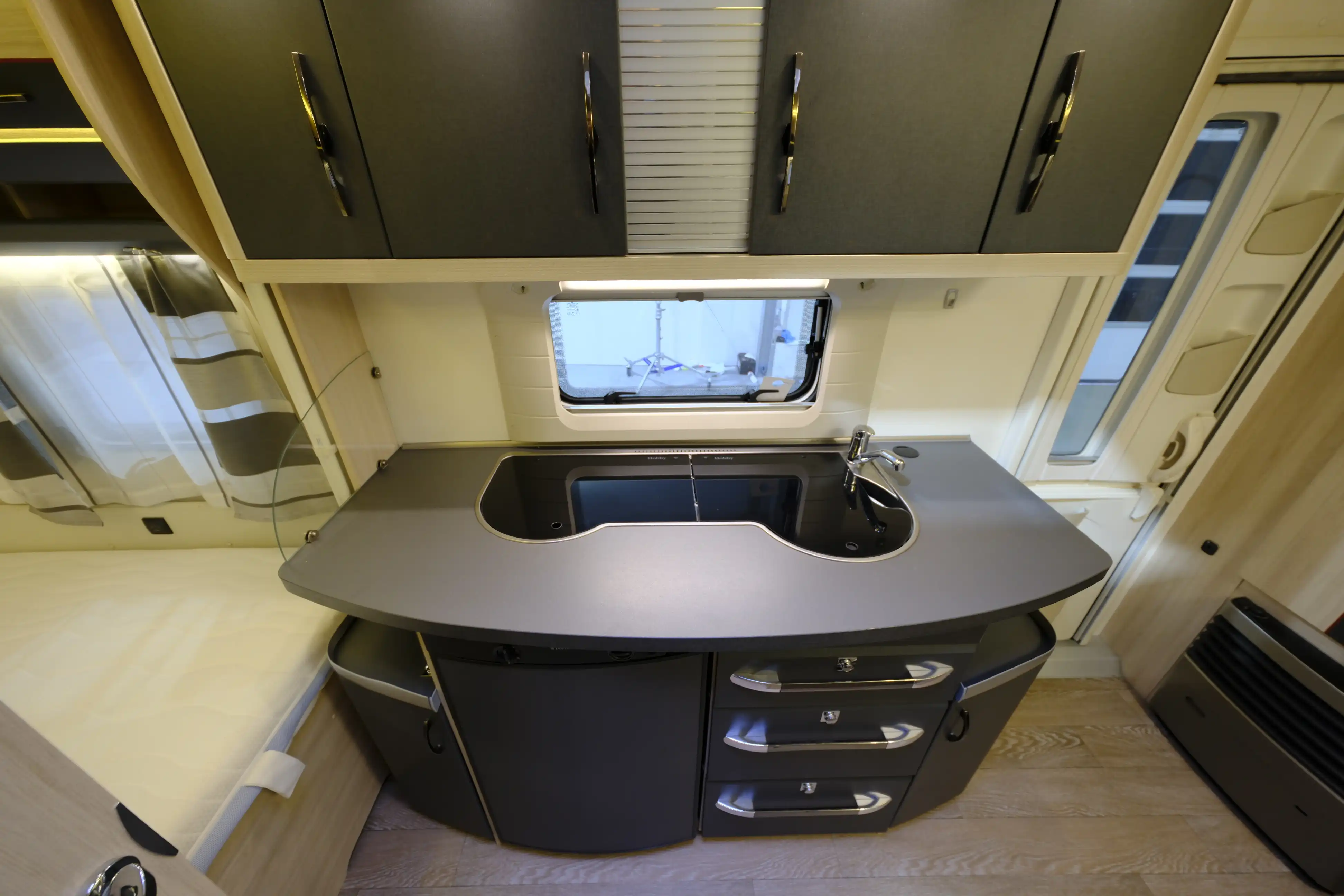 HOBBY De Luxe Edition 440 SF - Ansicht 10